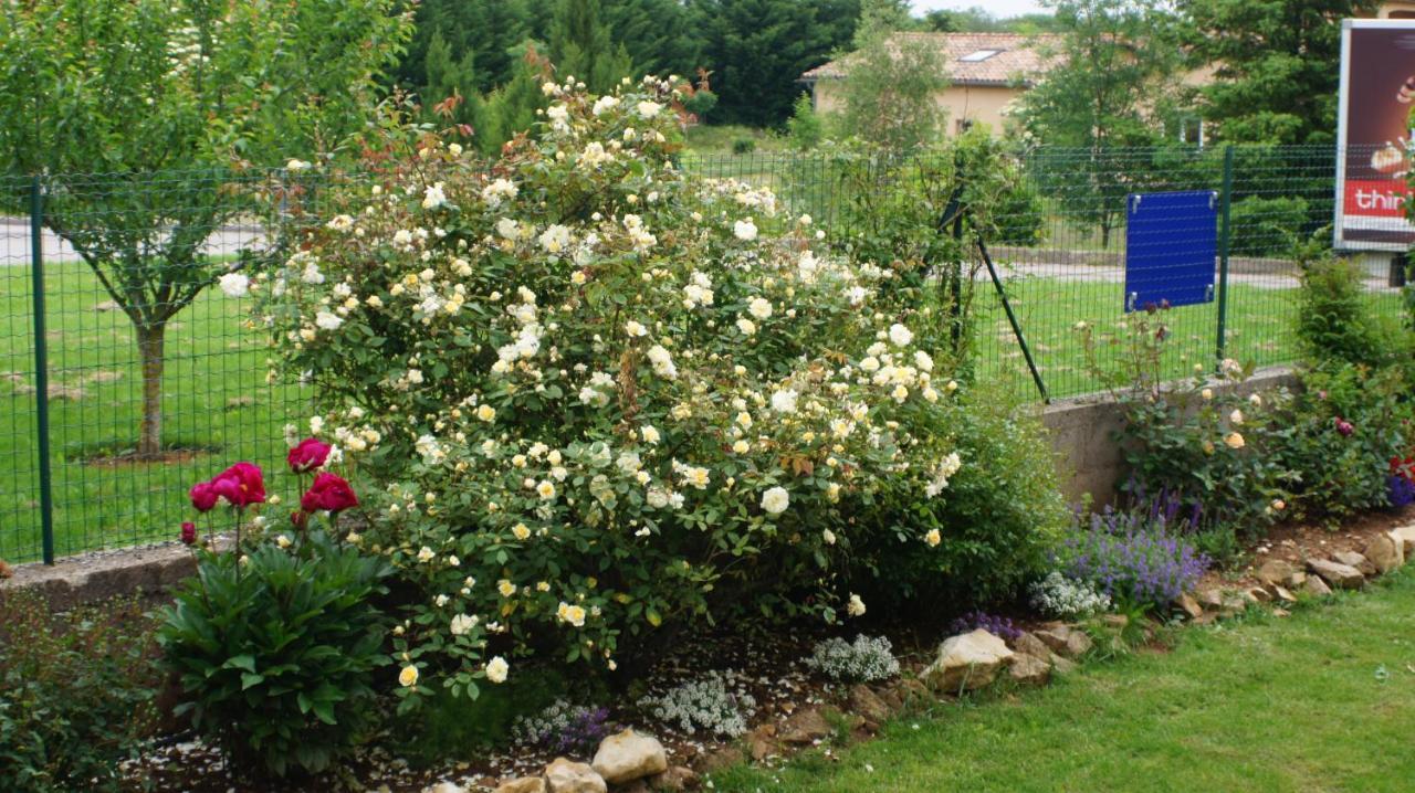 Bed and Breakfast Acaba D'Entrar Le Caylar Zewnętrze zdjęcie
